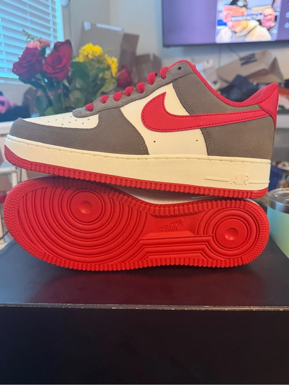 Nike Air Force 1 lv8 Brand new